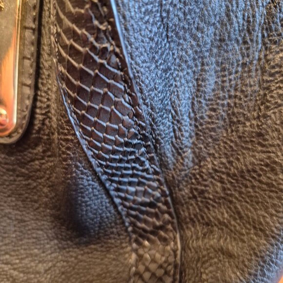 Big black Shoulder handbag purse hard bottom - Picture 4 of 11